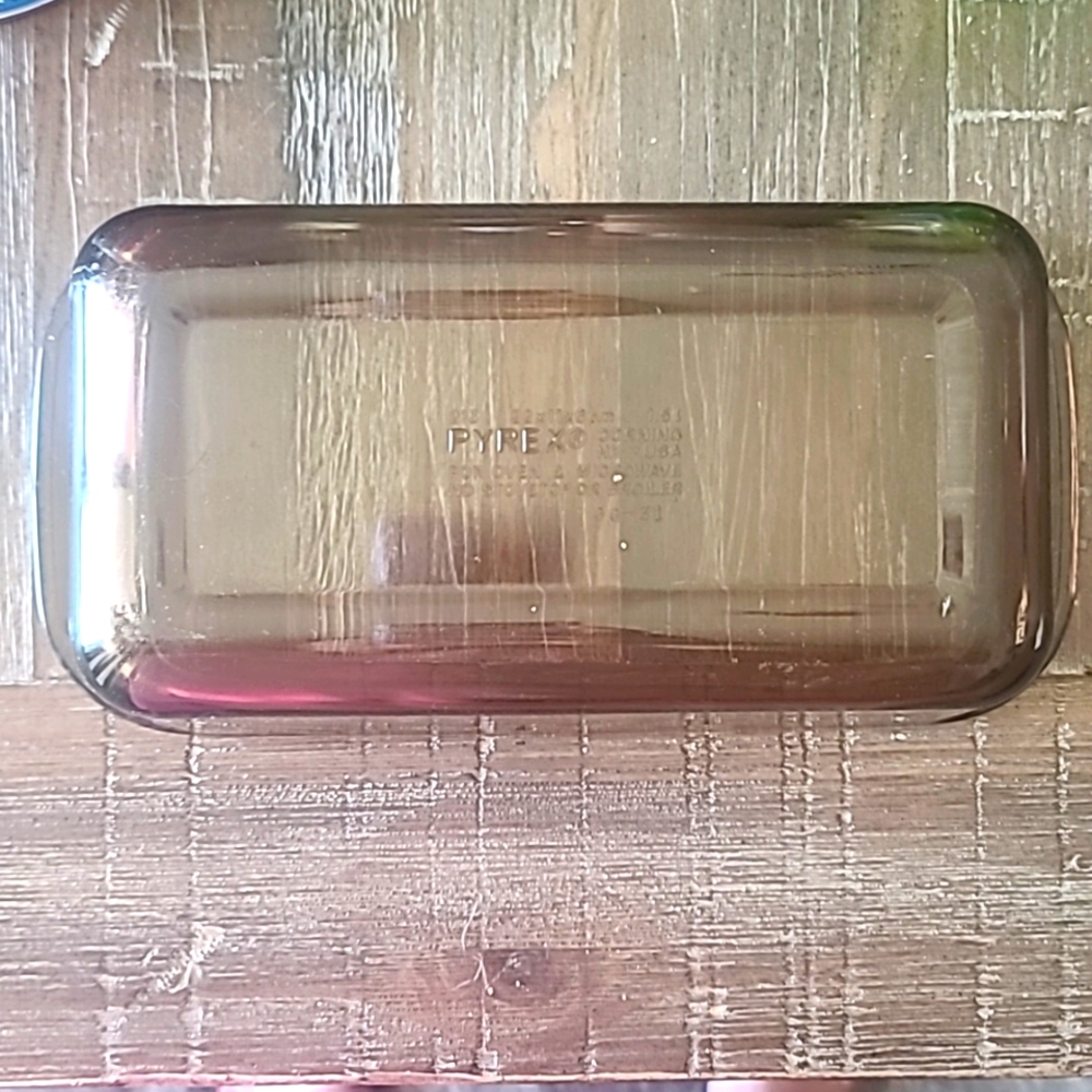 PYREX bread pan